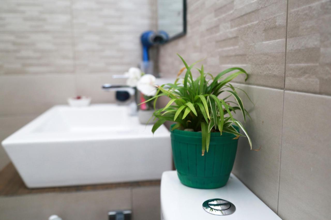 Chathu Holiday Home Kandy Ngoại thất bức ảnh